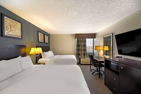 2 Queen Beds, Efficiency, Nonsmoking