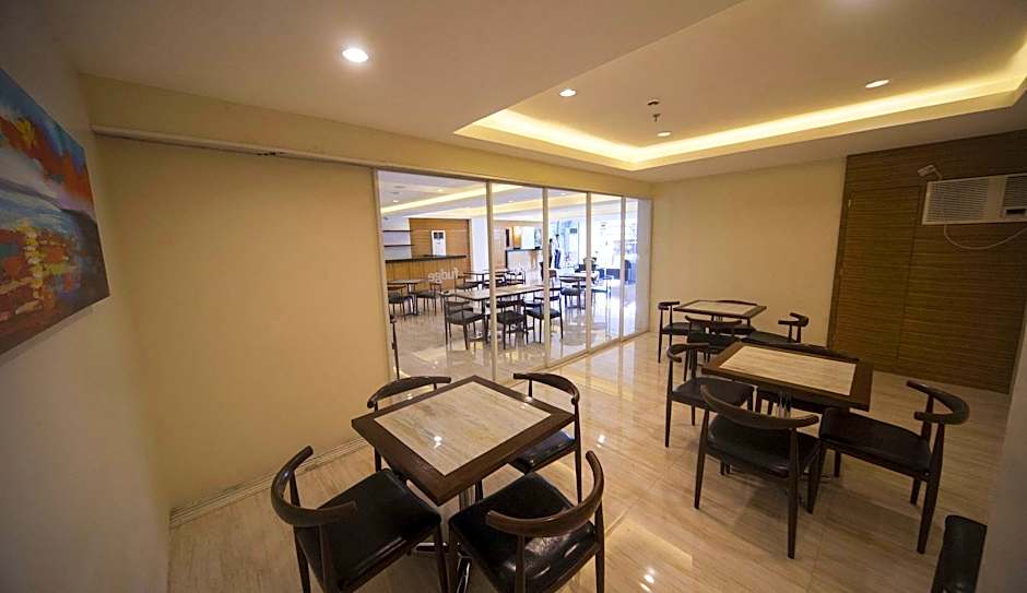 NS Royal Hotel