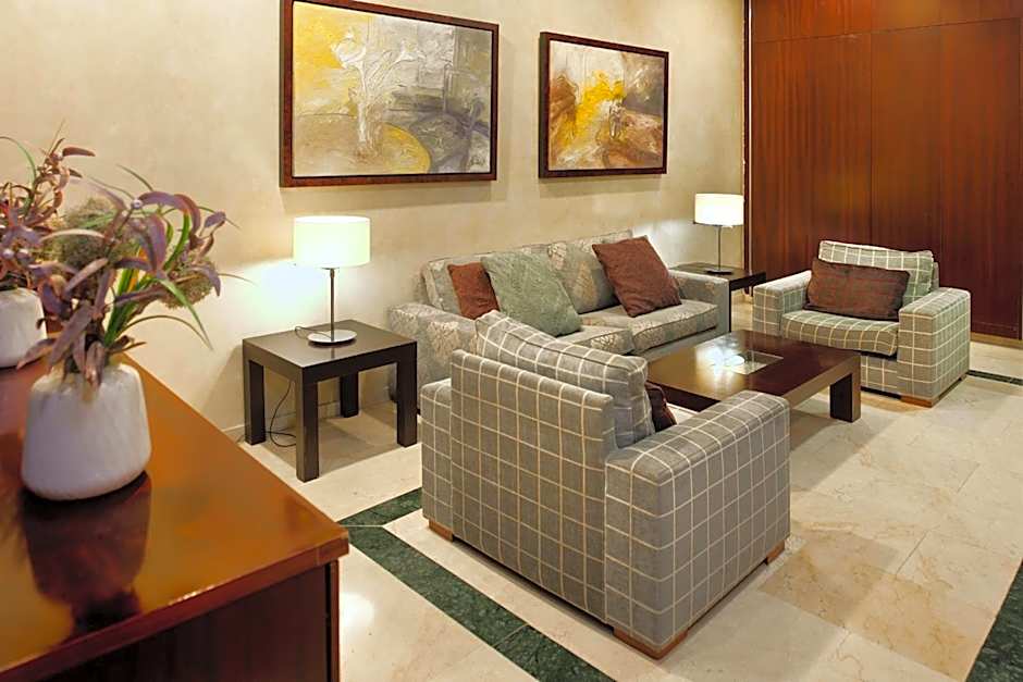 Catalonia Puerta Del Sol