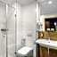 12 Revay Hotel