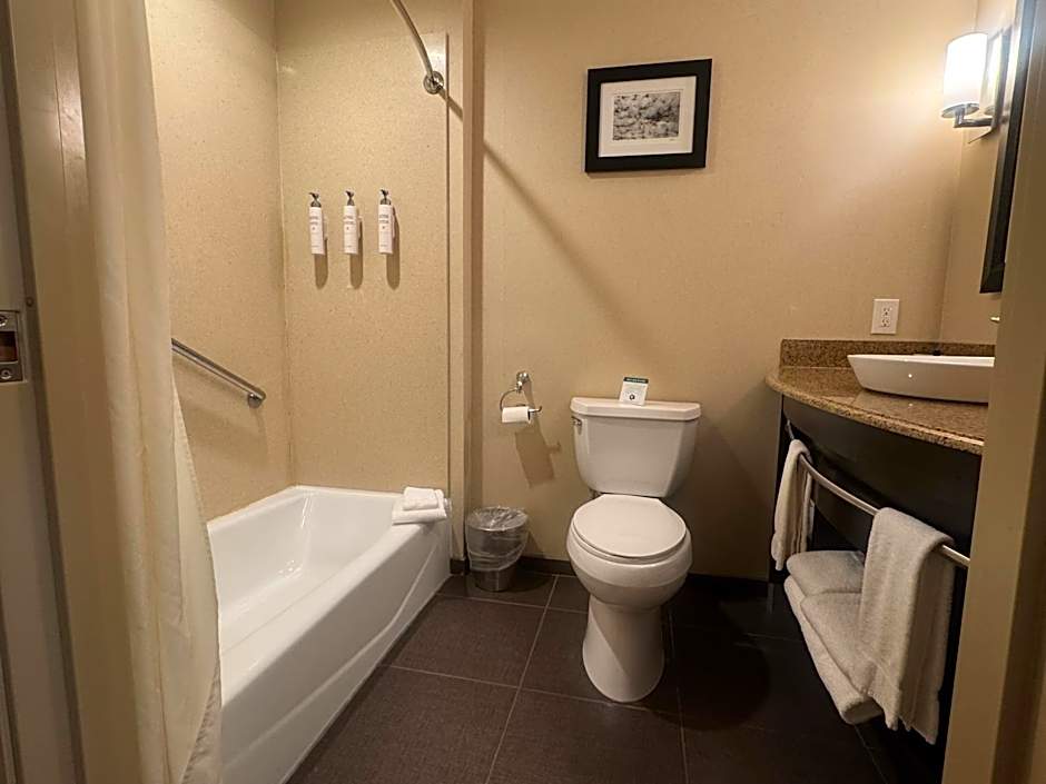 Sonesta Essential Indianapolis Airport