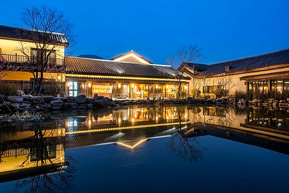 Rezen Retreat Jiuhuashan Scenic Area
