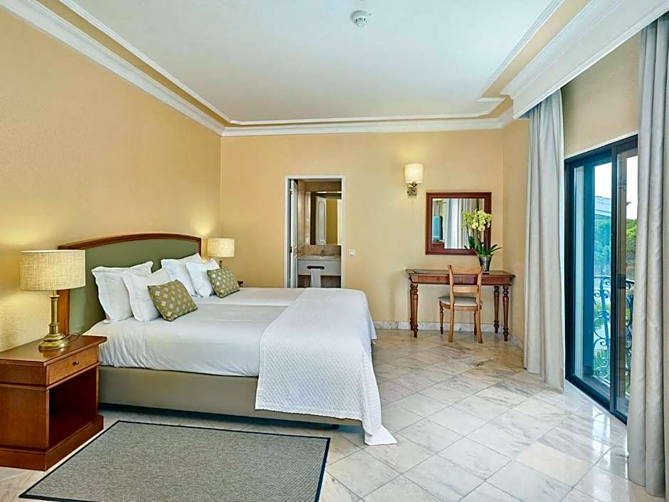 Ria Park Garden Hotel