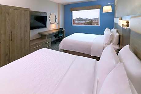 Standard Room with Two Queen Beds