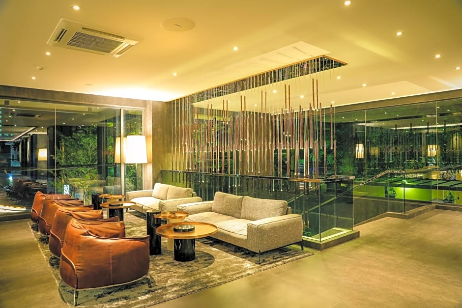 One Residence Hotel & Apartment