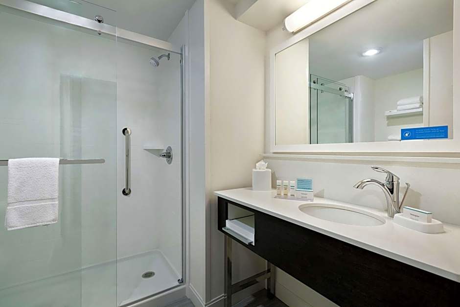 Hampton Inn By Hilton Oklahoma City-I-40 E. (Tinker Air Force Base)