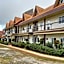 Elliannah Pines Hotel