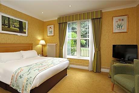 Spacious Double Room - Garden Lodge