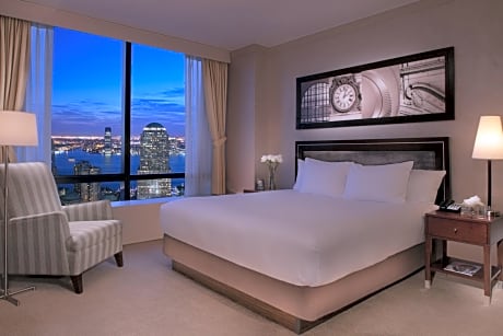 Luxury One-Bedroom King Suite