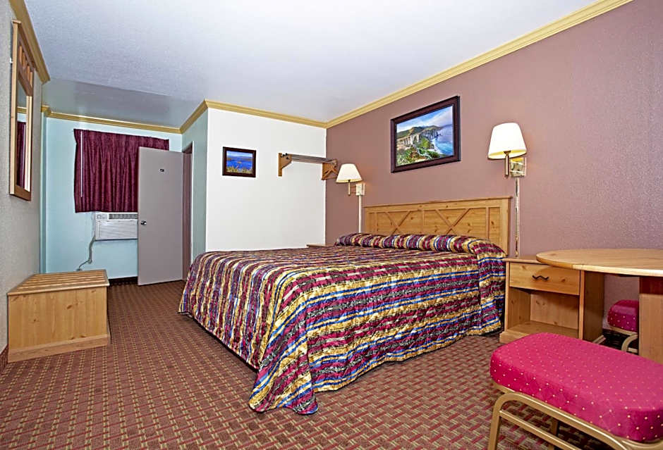 Photo 1 of 19 of 1 King Bed