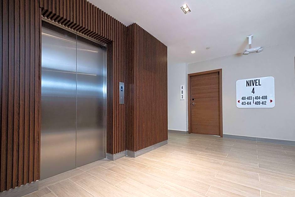 Super 8 by Wyndham Manzanillo