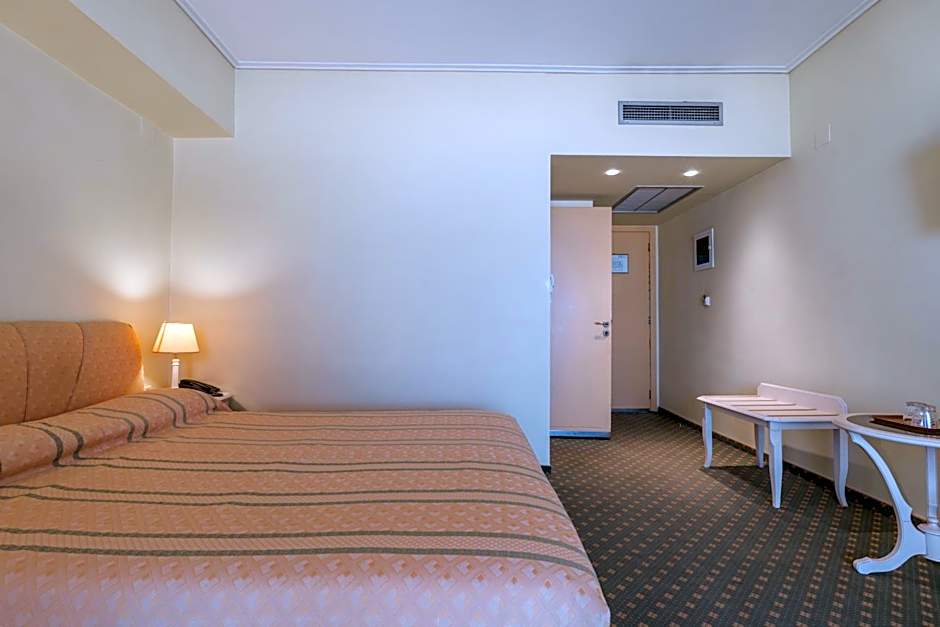 Angelika Pallas Hotel