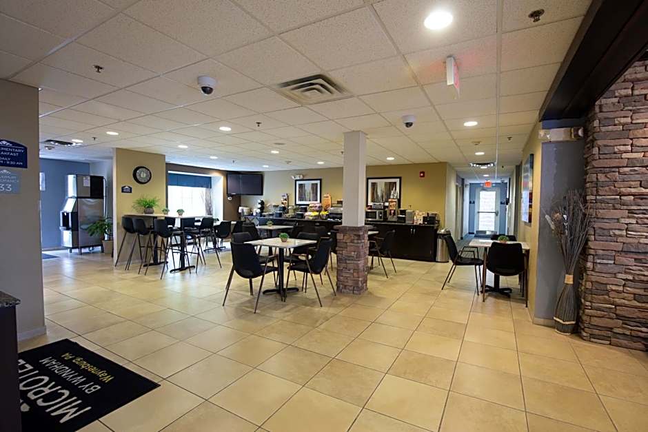 Microtel Inn & Suites By Wyndham Waynesburg