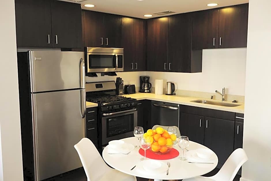 Downtown Cosmopolitan Residences