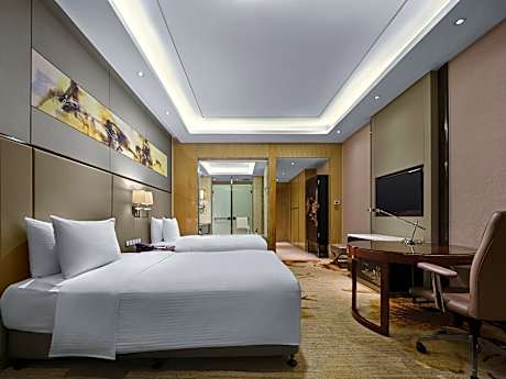 Twin Room, Twin Tower View