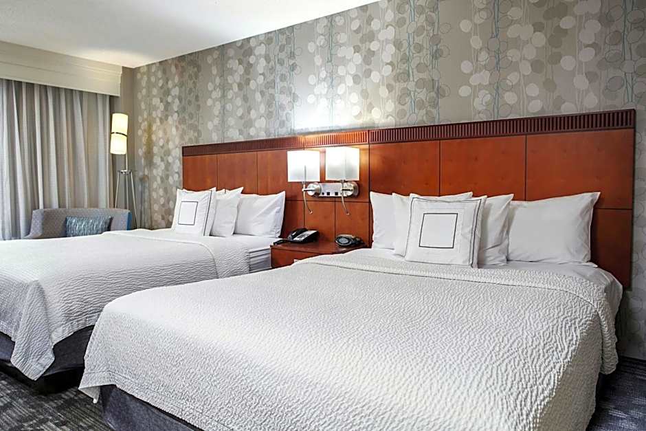Courtyard by Marriott Hamilton