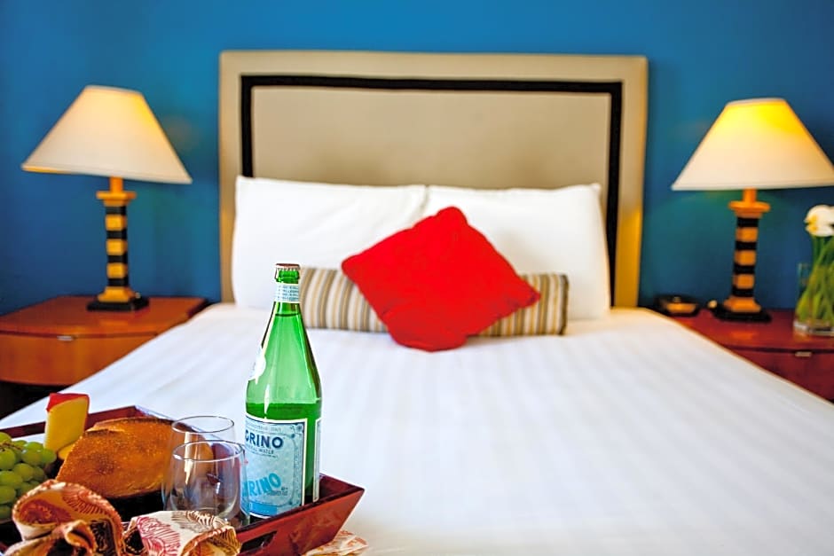 The Alpine Inn & Suites