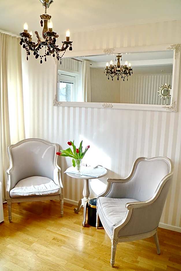 Vänerport Lakefront Hotell