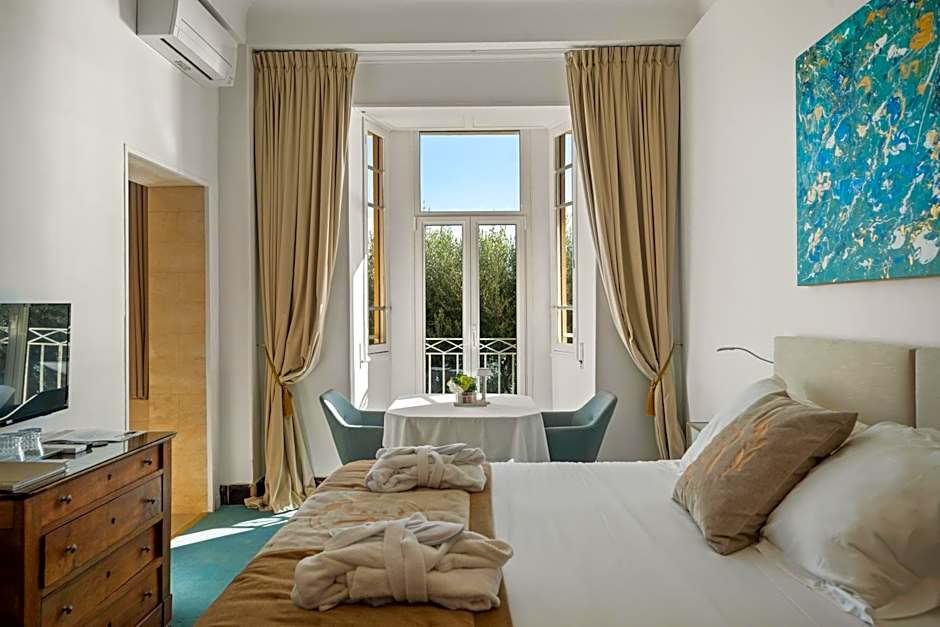 Hôtel Le Roquebrune