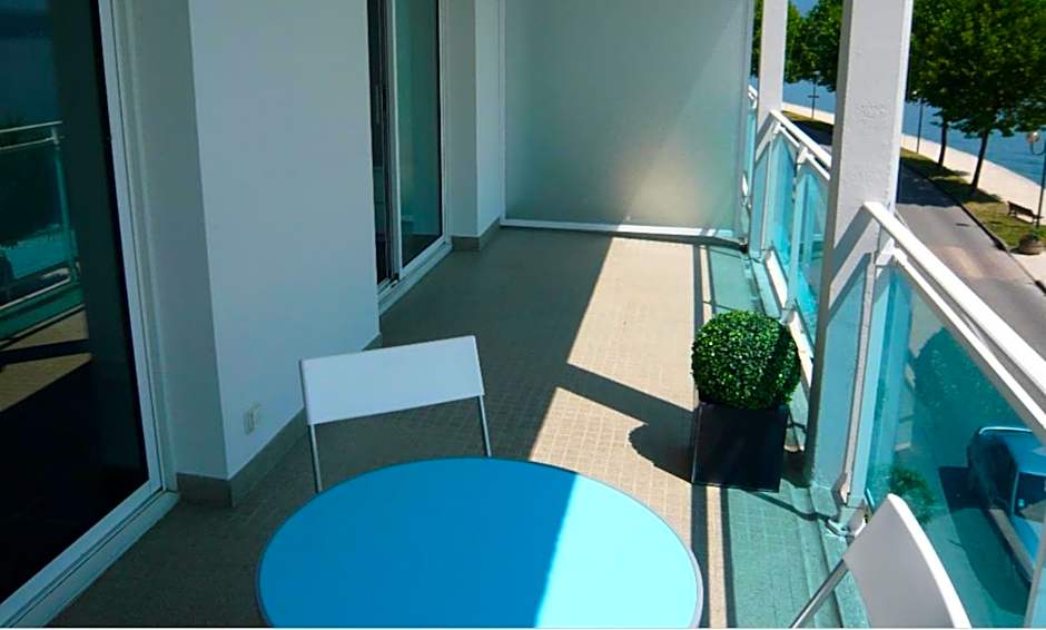 DEPAYSEMENT AU BORD DU LAC