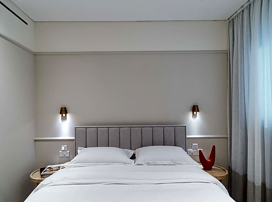 LIV Mackenzie Beach Suites Larnaca ADULTS ONLY