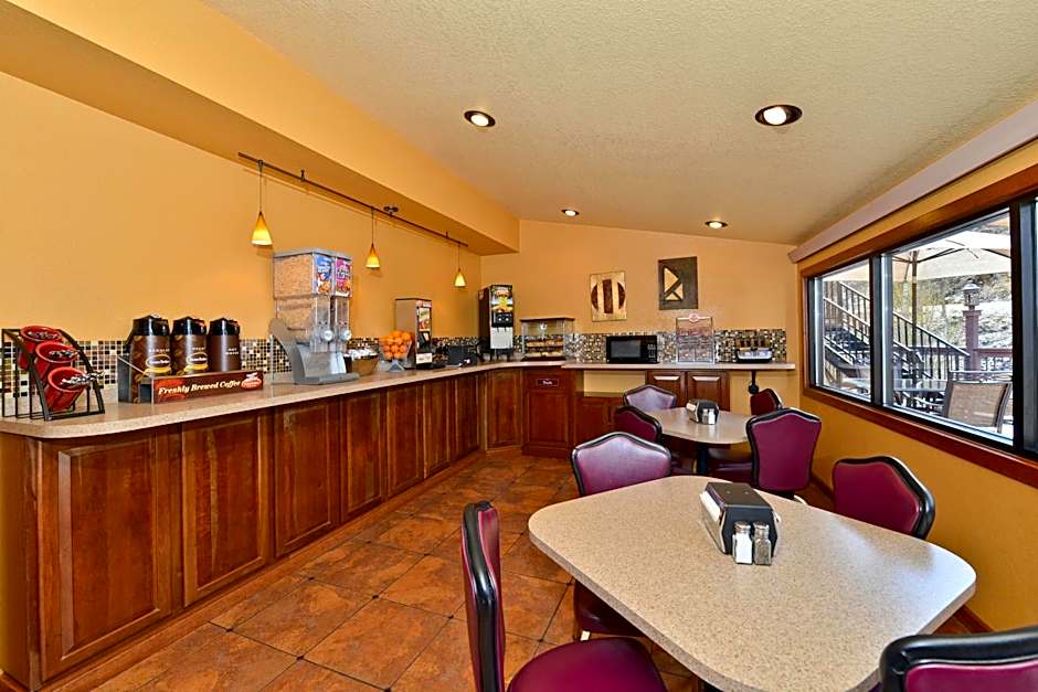 Super 8 by Wyndham Deadwood/Black Hills Area