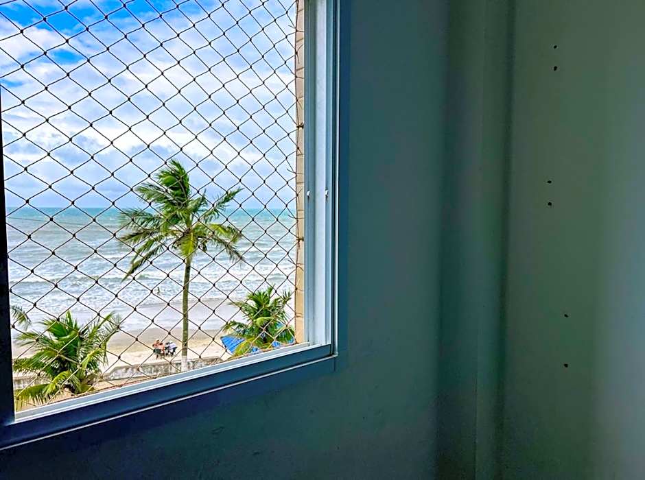 Apto a beira mar da Praia de Vera Cruz,Mongagua SP