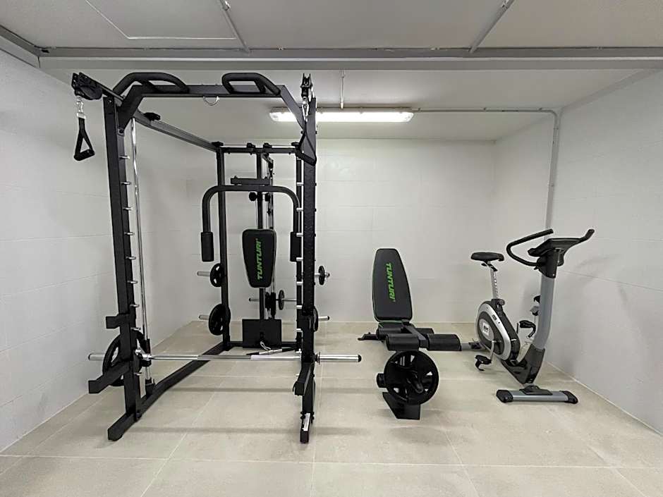 Apartamentos Playa Victoria - by Grupo Tribu