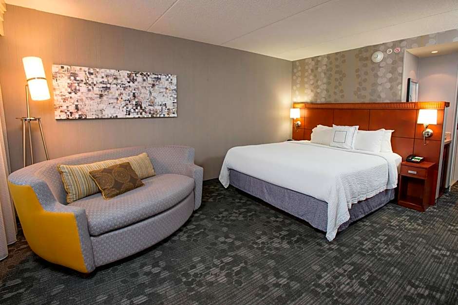 Courtyard by Marriott Cincinnati North at Union Centre