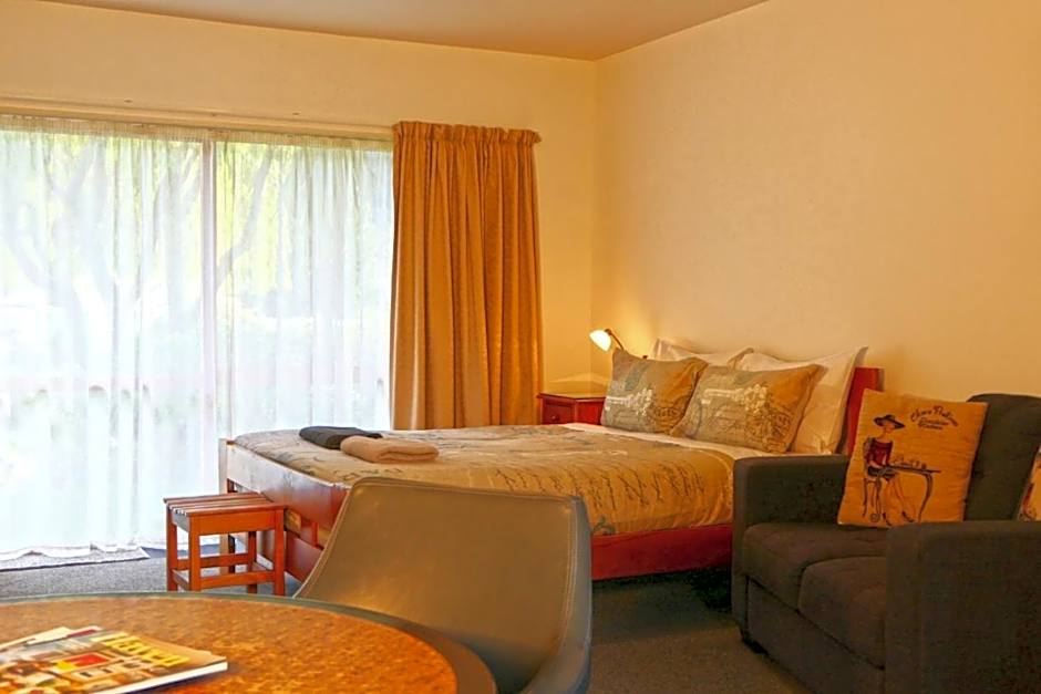 Queenstown Holiday Park Creeksyde