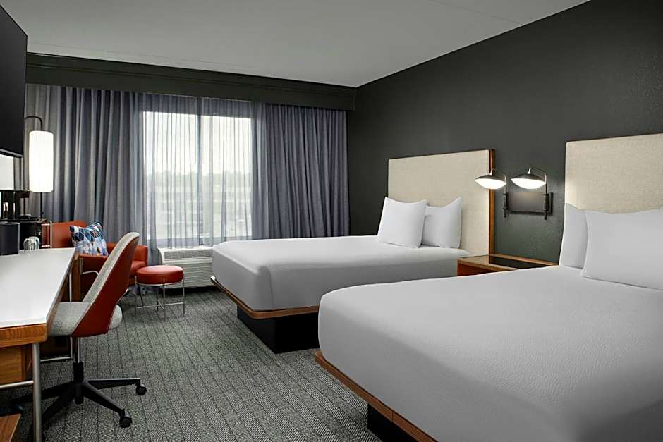 Courtyard by Marriott Bloomington