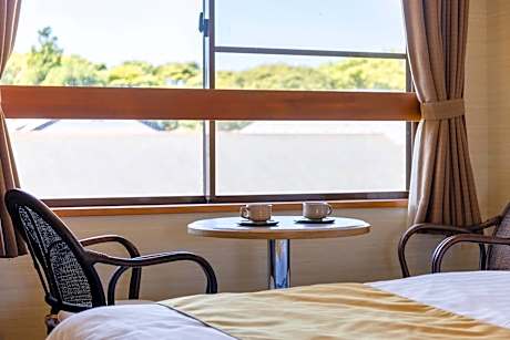 Twin Room with Shared Bathroom