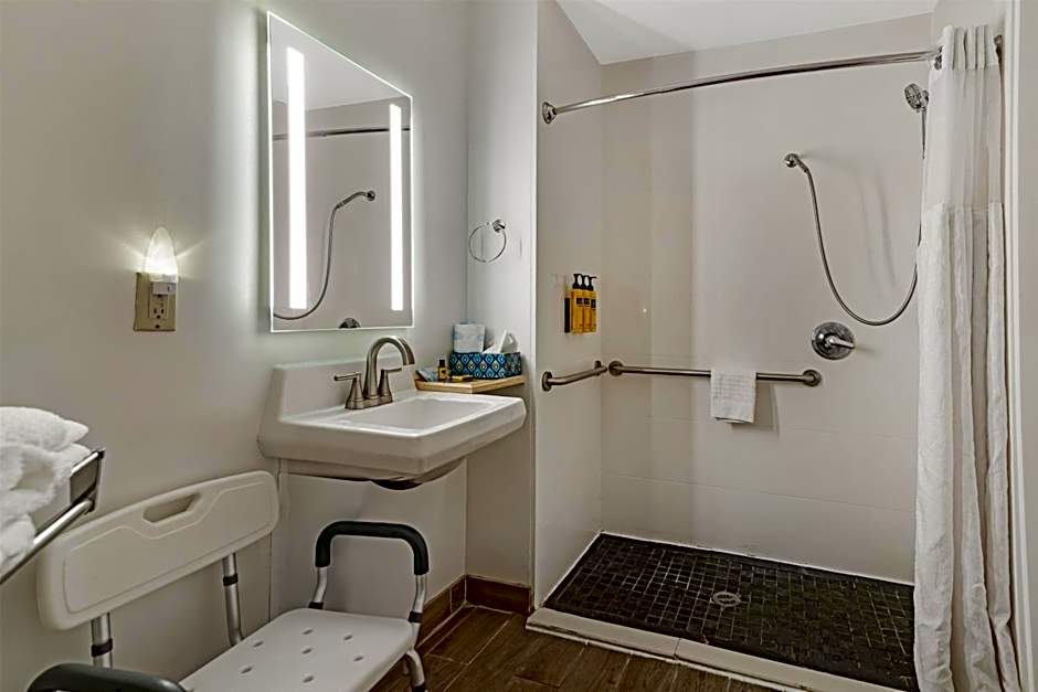 Best Western Plus Brunswick Bath