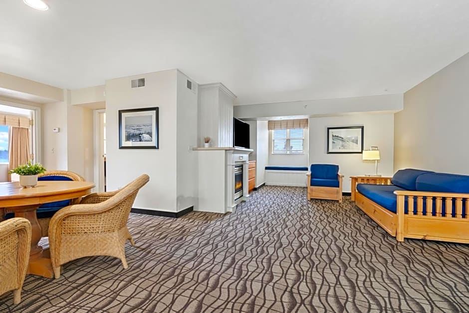 Cherry Tree Inn and Suites