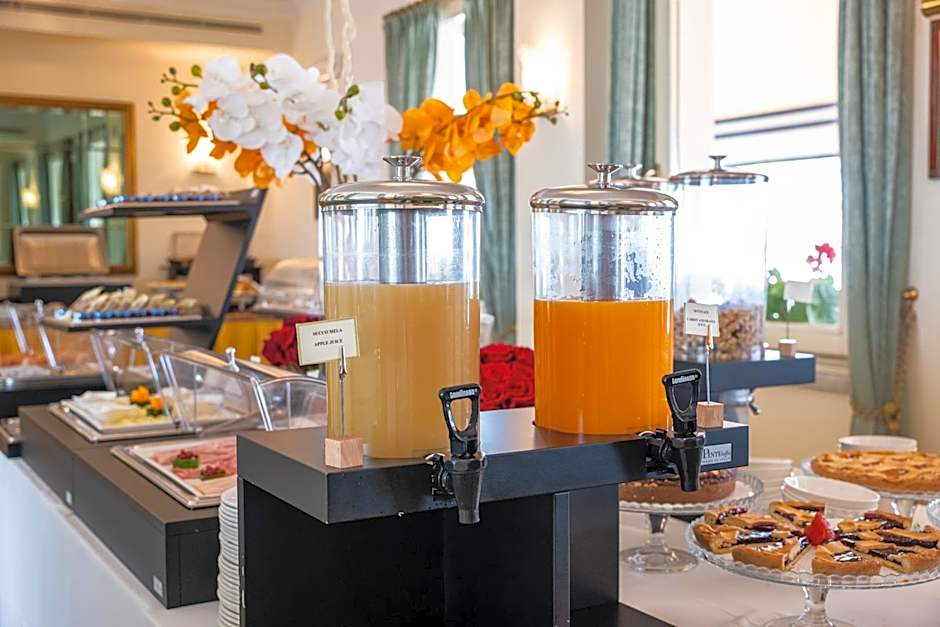 Hotel Mecenate Palace