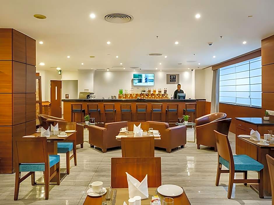 Caspia Hotel New Delhi Shalimar Bagh