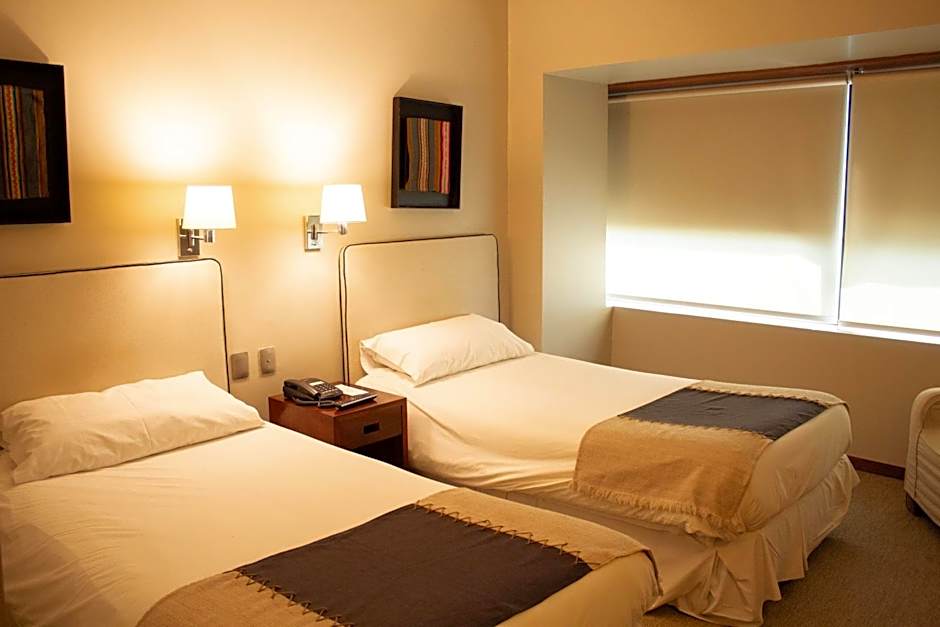 Hotel Almacruz and Convention Center