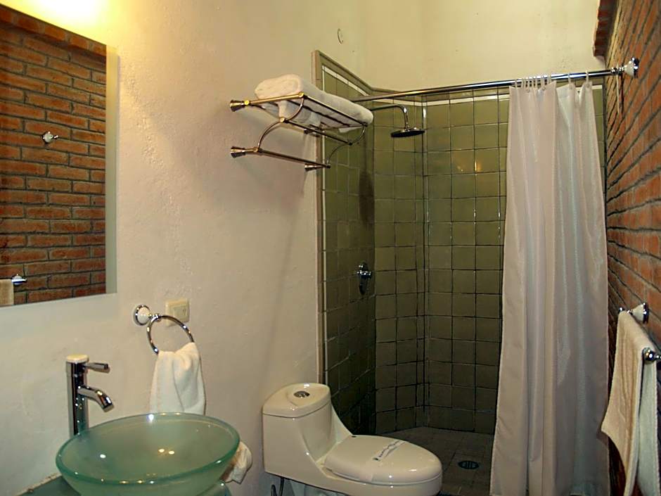 Hotel Ana Catalina and Suites