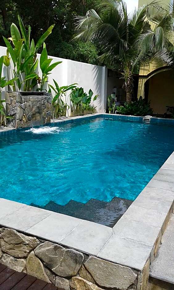 Casugria Dutch Residence 1810