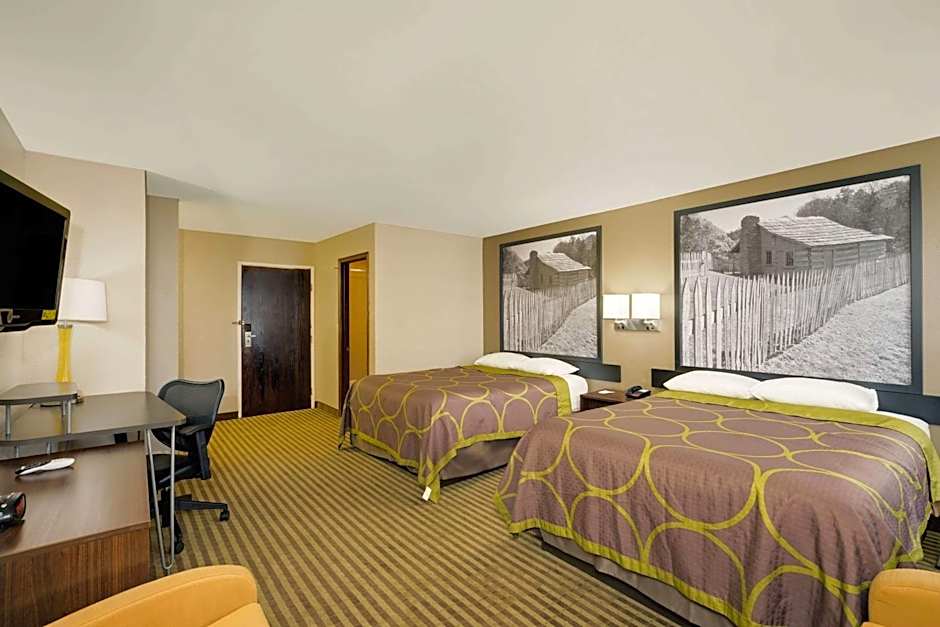 Super 8 by Wyndham Lexington/Hamburg Area