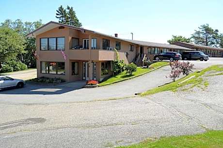 New Age Inn - Voyageur