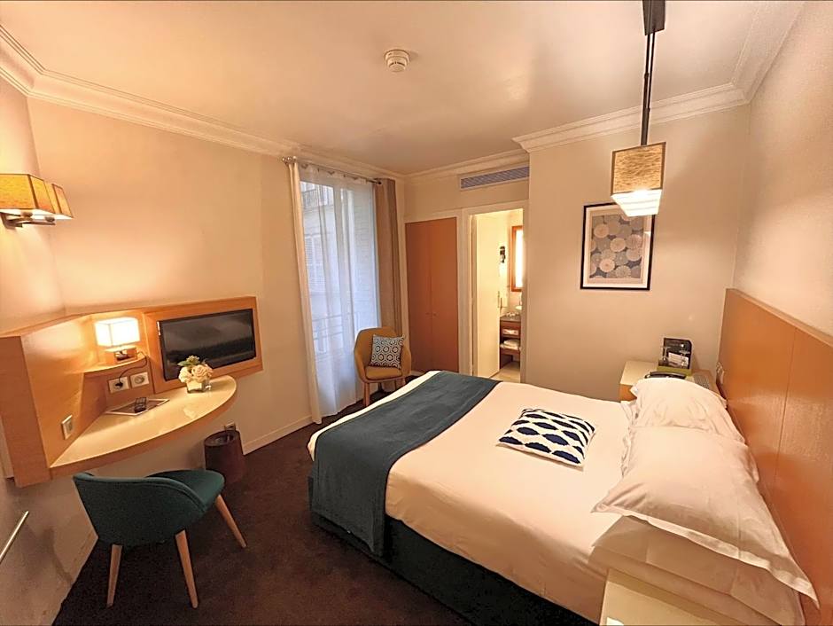 Westside Arc De Triomphe Hotel