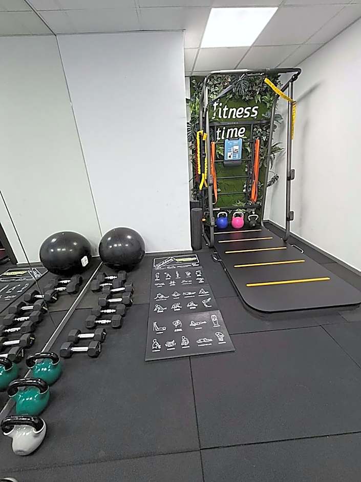 Hotel Zentral Castellana Norte