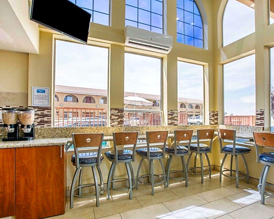 Rodeway Inn Delano