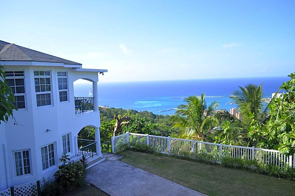 Pink Rock Inn Bed and Breakfast