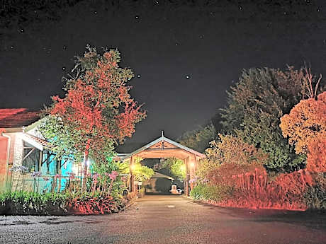 Karri Forest Motel
