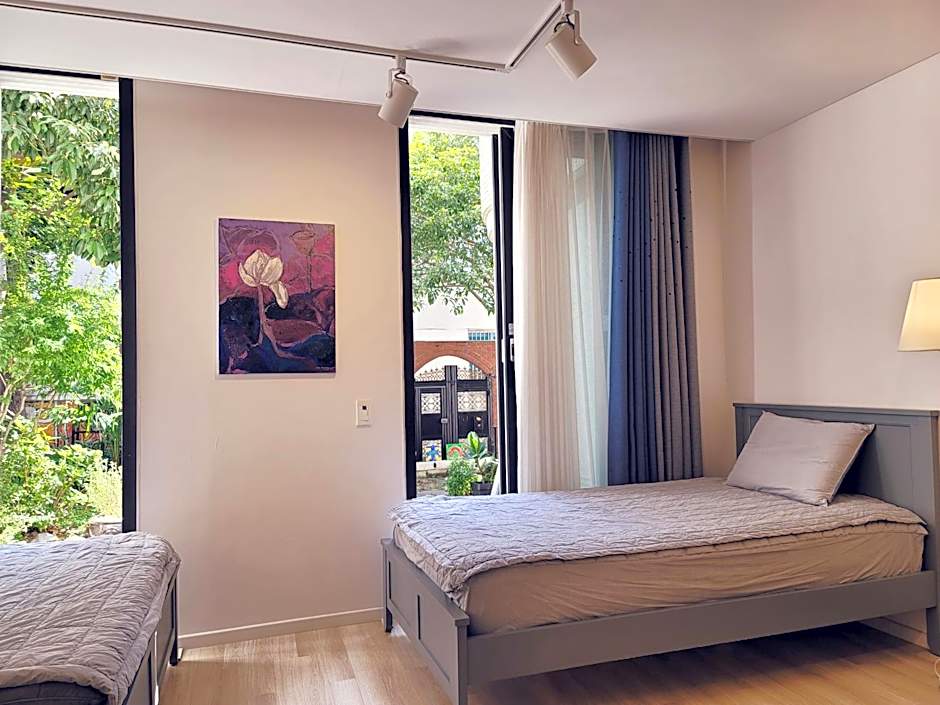 Gallery Family Hotel