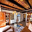 1822 Makrinitsa Suites