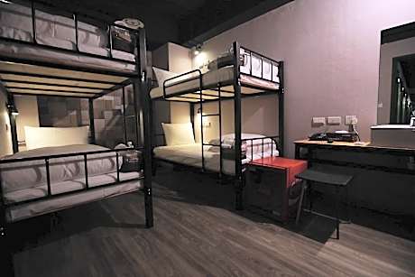 Comfort Quadruple Room with Shared Bathroom