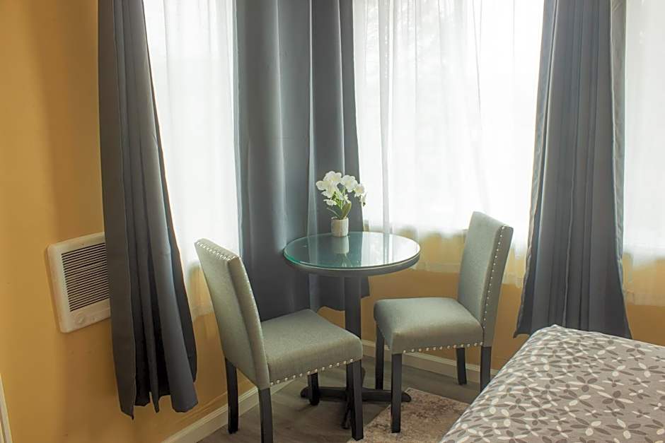 Carmel Wayfarer Inn